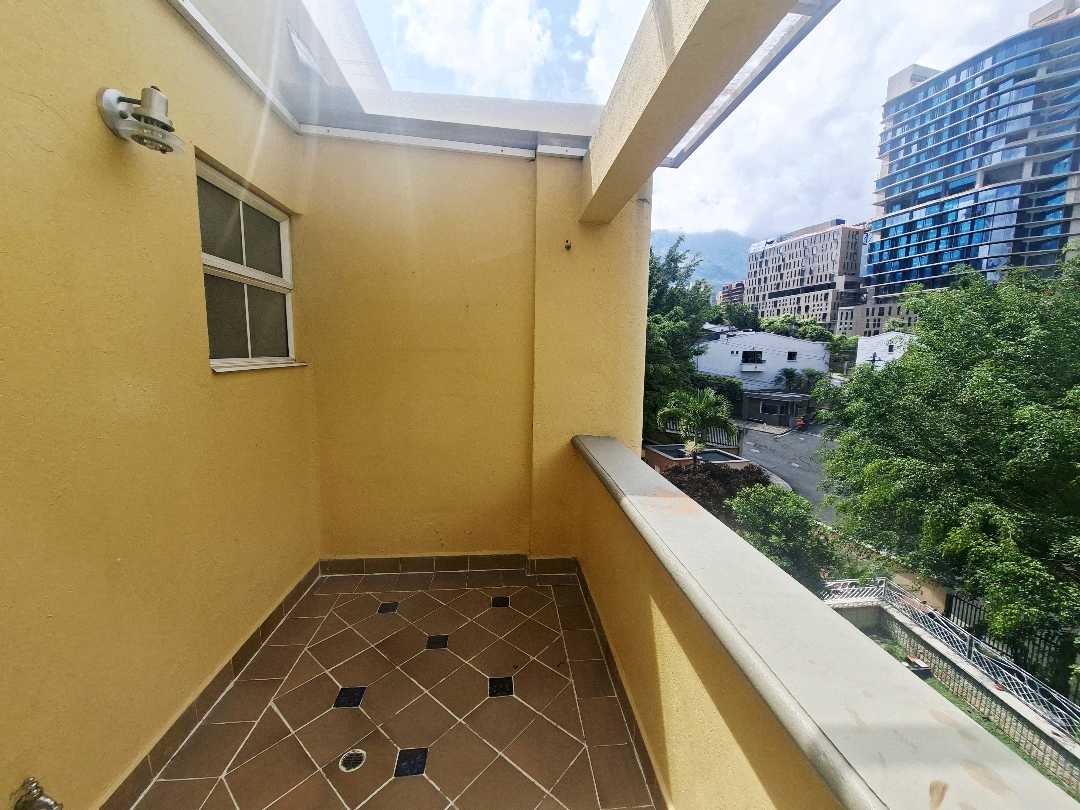 Casa en venta y arriendo Castropol HGTW