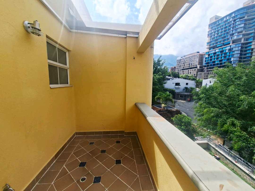 Casa en venta y arriendo Castropol HGTW