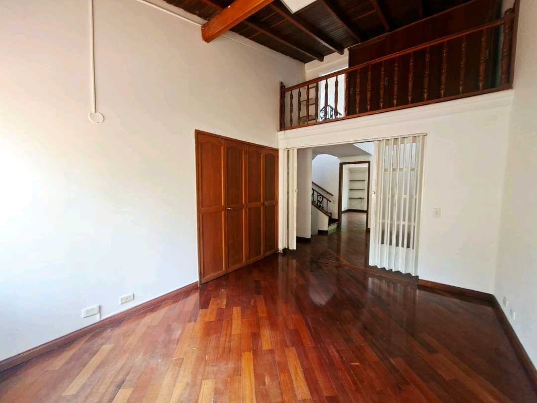 Casa en venta y arriendo Castropol HGTW