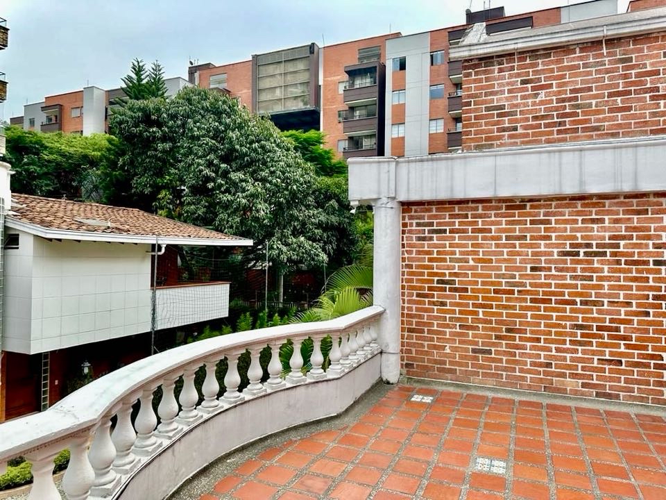 Miniatura 18