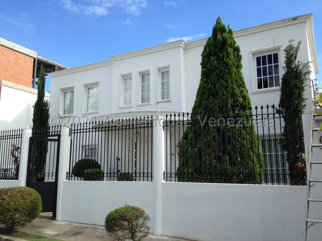 Casa - Lomas de La Lagunita - Caracas
