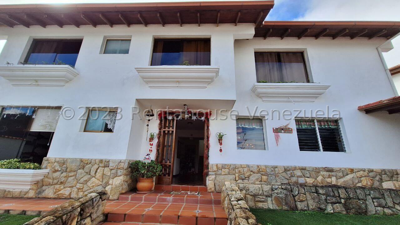 Casa - Lomas de La Lagunita - Caracas