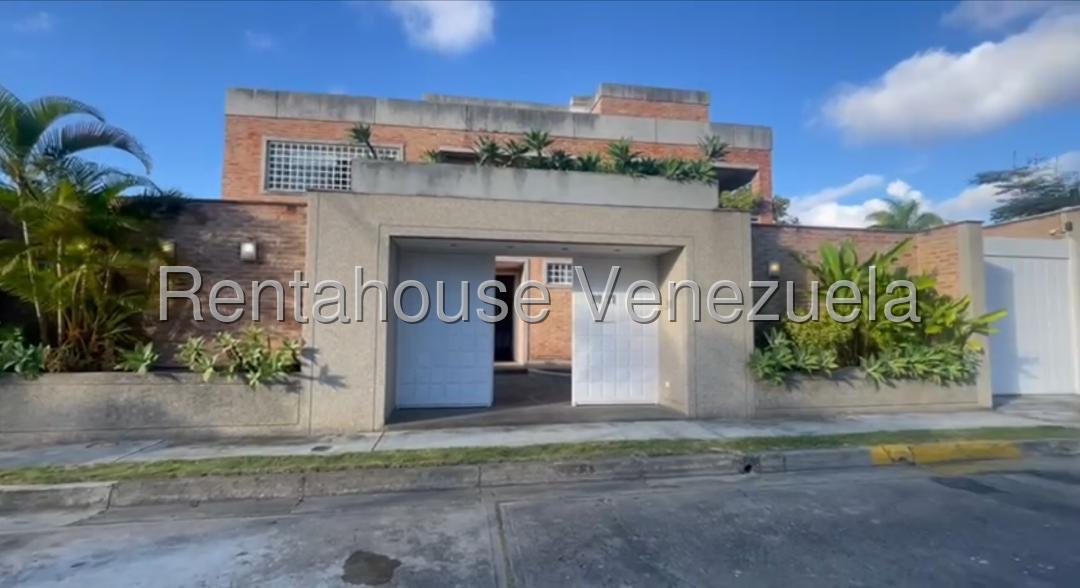 Casa - Lomas de La Lagunita - Caracas