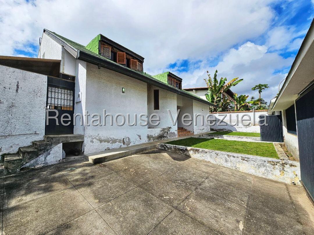 Casa - Lomas de La Lagunita - Caracas