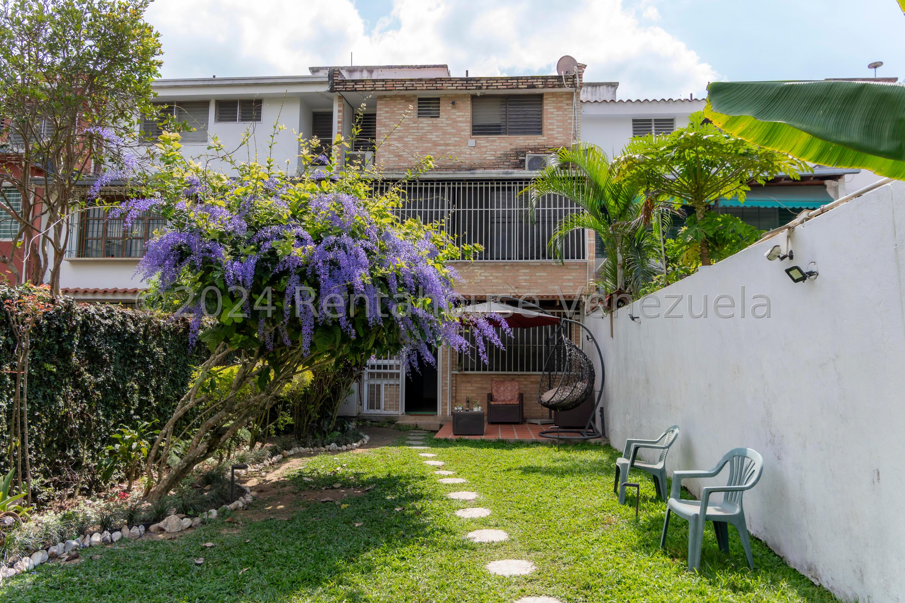 Casa - Lomas de La Trinidad - Caracas