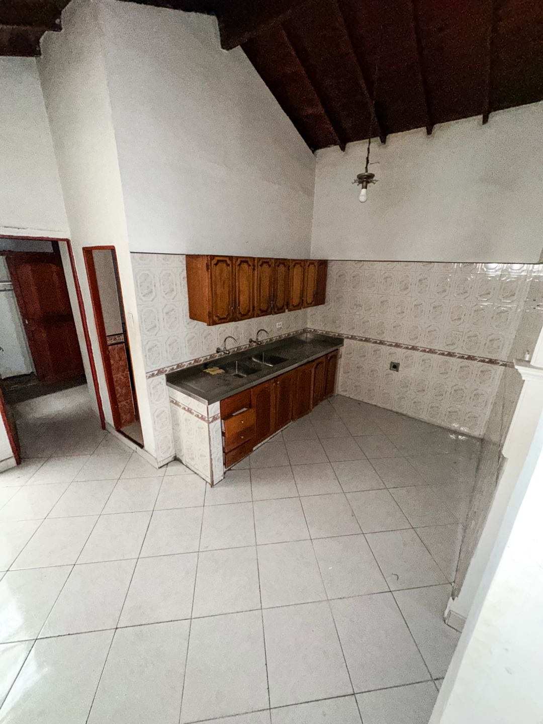 CASA LOTE EN VENTA – EL VELÓDROMO — foto 4 de 9