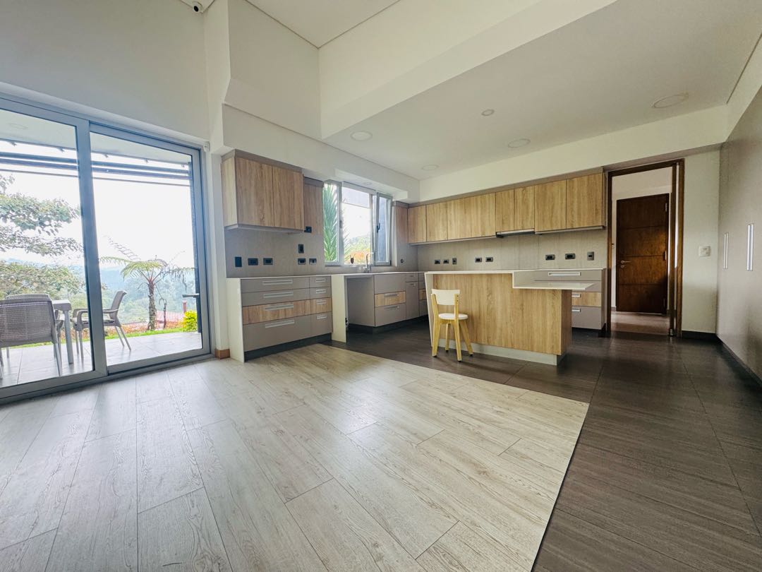 Casa moderna en el Alto de las Palmas