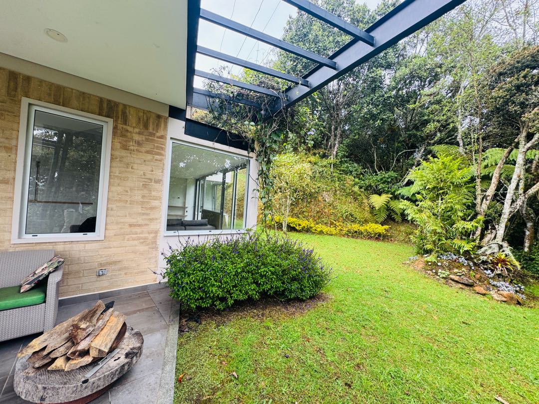 Casa moderna en el Alto de las Palmas