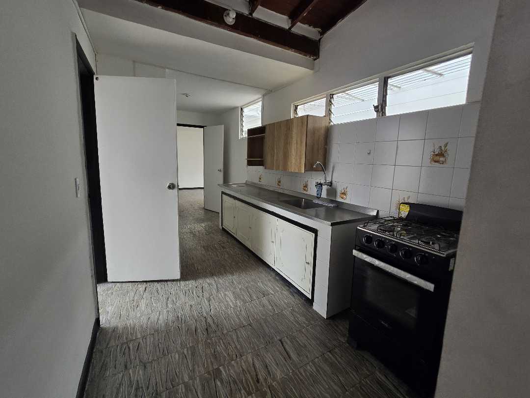 Casa primer piso sector calasanz