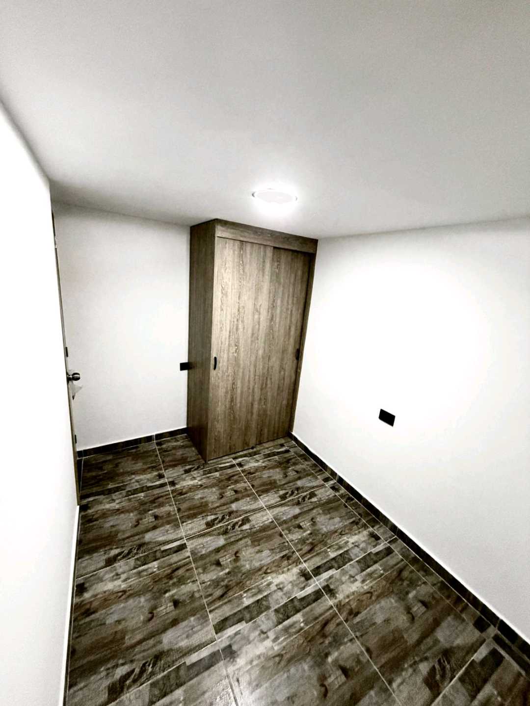 Casa Unifamiliar 80m² Detrás de la UdeM, Belén Las Violetas, Medellín