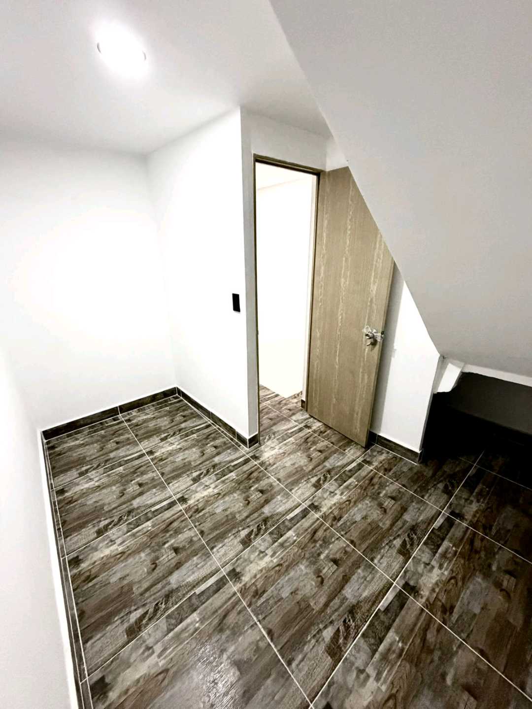 Casa Unifamiliar 80m² Detrás de la UdeM, Belén Las Violetas, Medellín