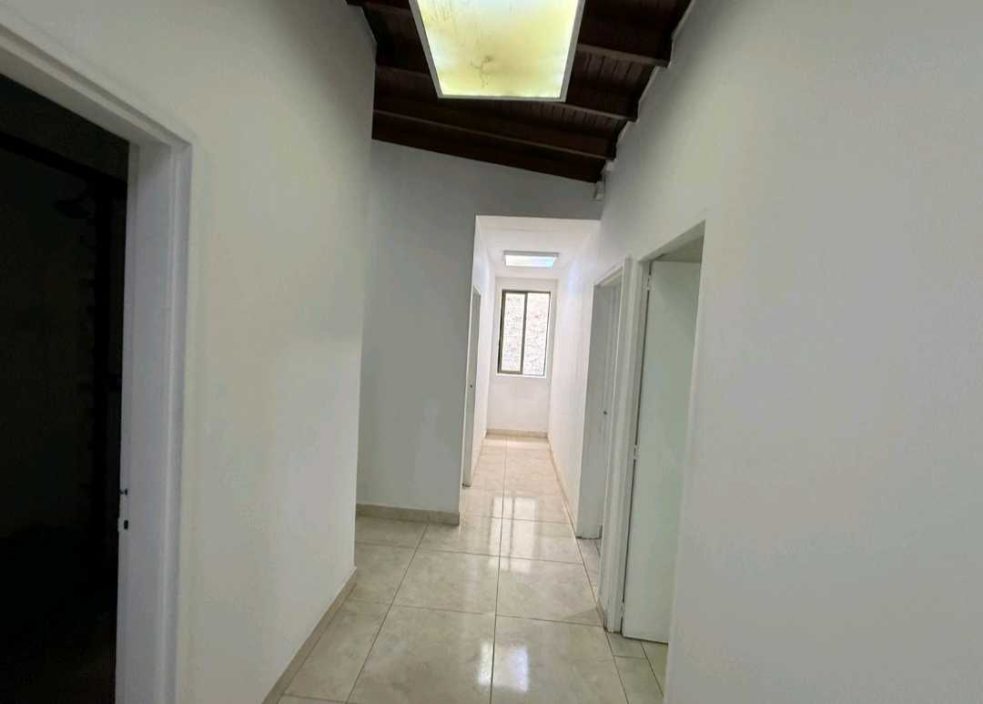 Casa-Local Comercial de 180m² en Santa Gema, Laureles, Medellín