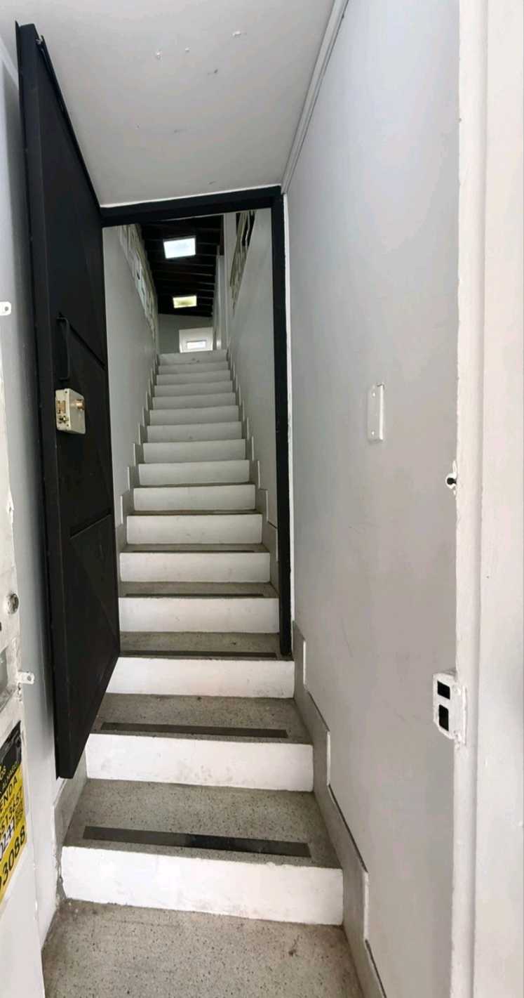 Casa-Local Comercial de 180m² en Santa Gema, Laureles, Medellín