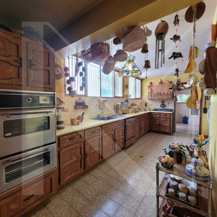 Colinas de Bello Monte - Casa en Venta