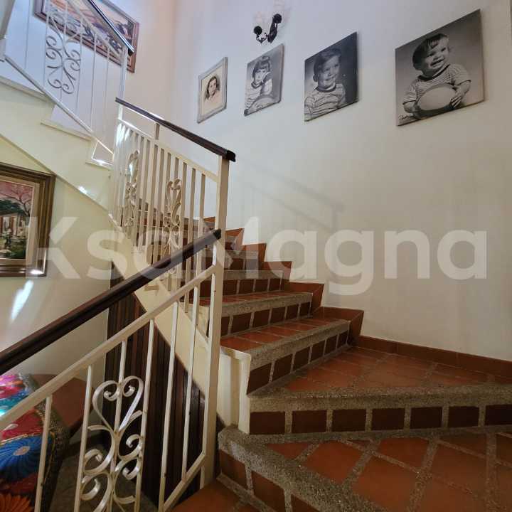 Colinas de Bello Monte - Casa en Venta