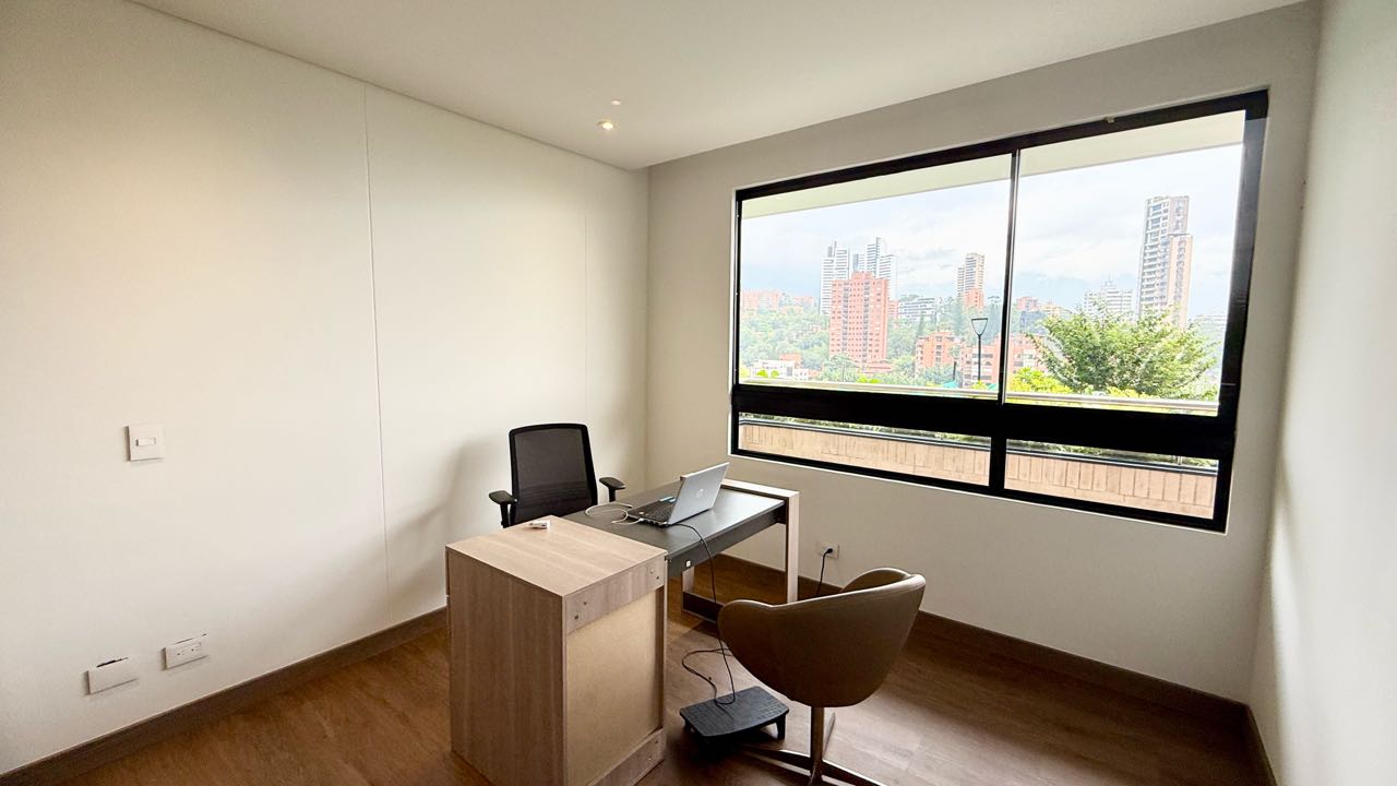 Apartamento en Venta piso alto, sector El Campestre - El Poblado