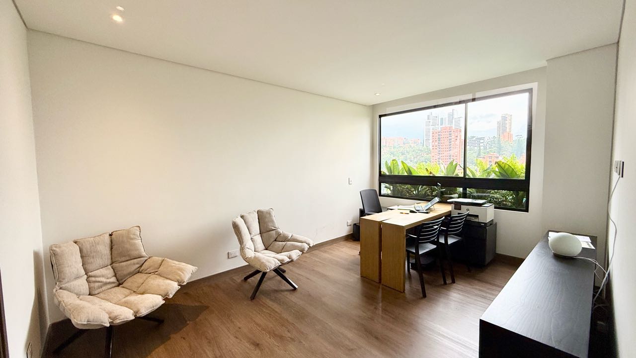 Apartamento en Venta piso alto, sector El Campestre - El Poblado