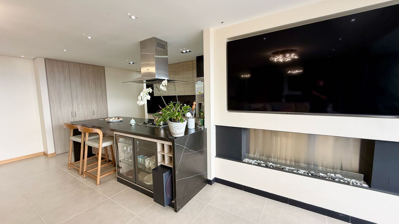 Apartamento con vista a Medellín en venta, Las Palmas - El Poblado