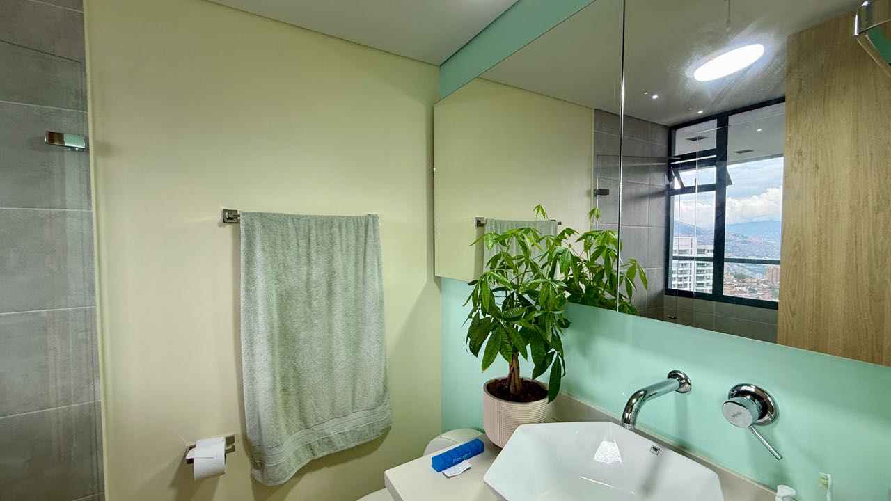 Apartamento con vista a Medellín en venta, Las Palmas - El Poblado