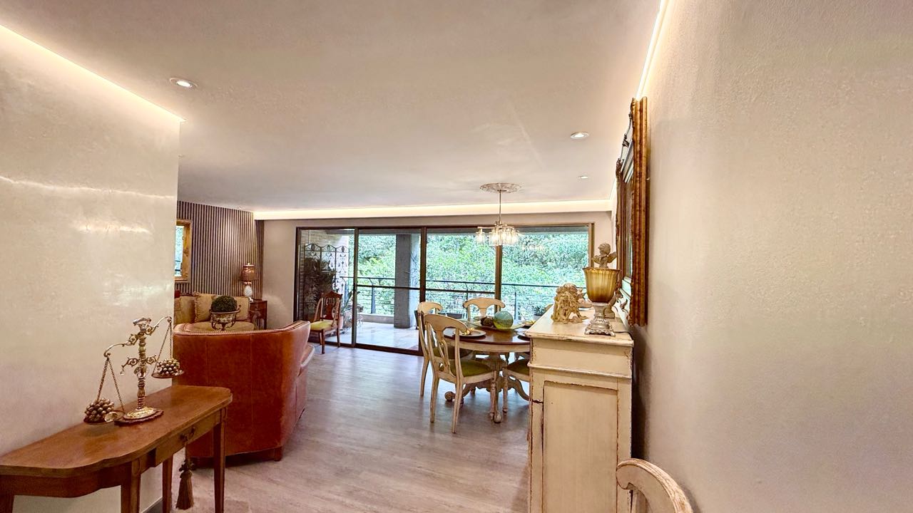 Apartamento en venta. Sector las Lomas, El Poblado - Medellín
