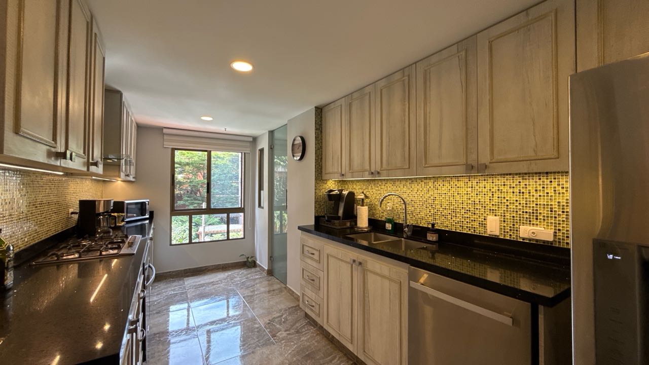 Apartamento en venta. Sector las Lomas, El Poblado - Medellín