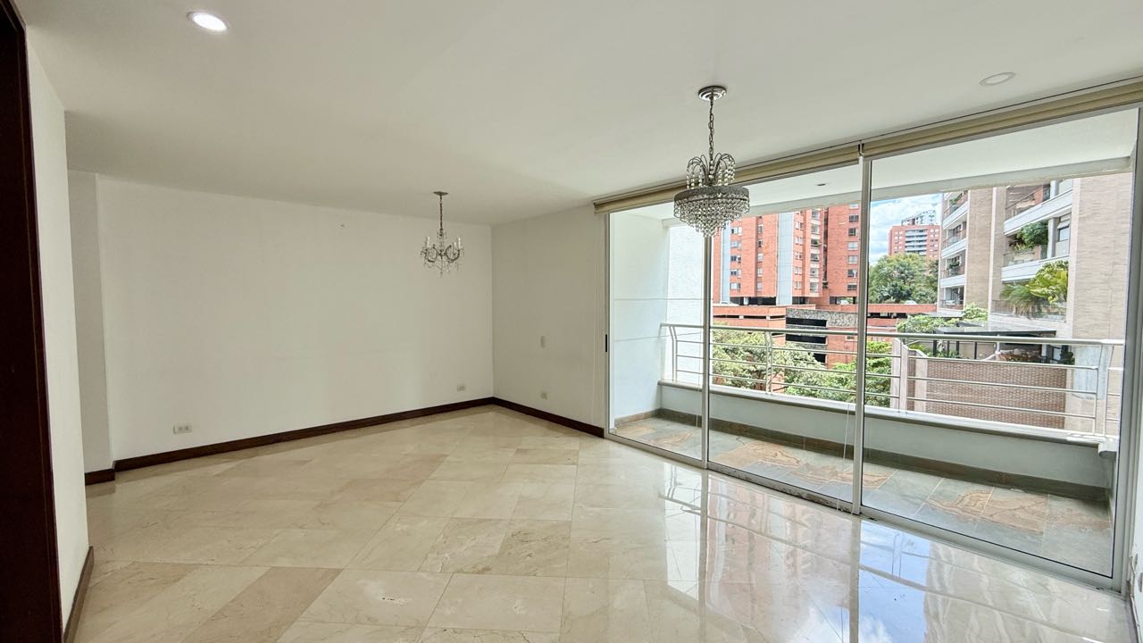 Apartamento en Venta Santa María de los Ángeles, El Poblado - Medellín