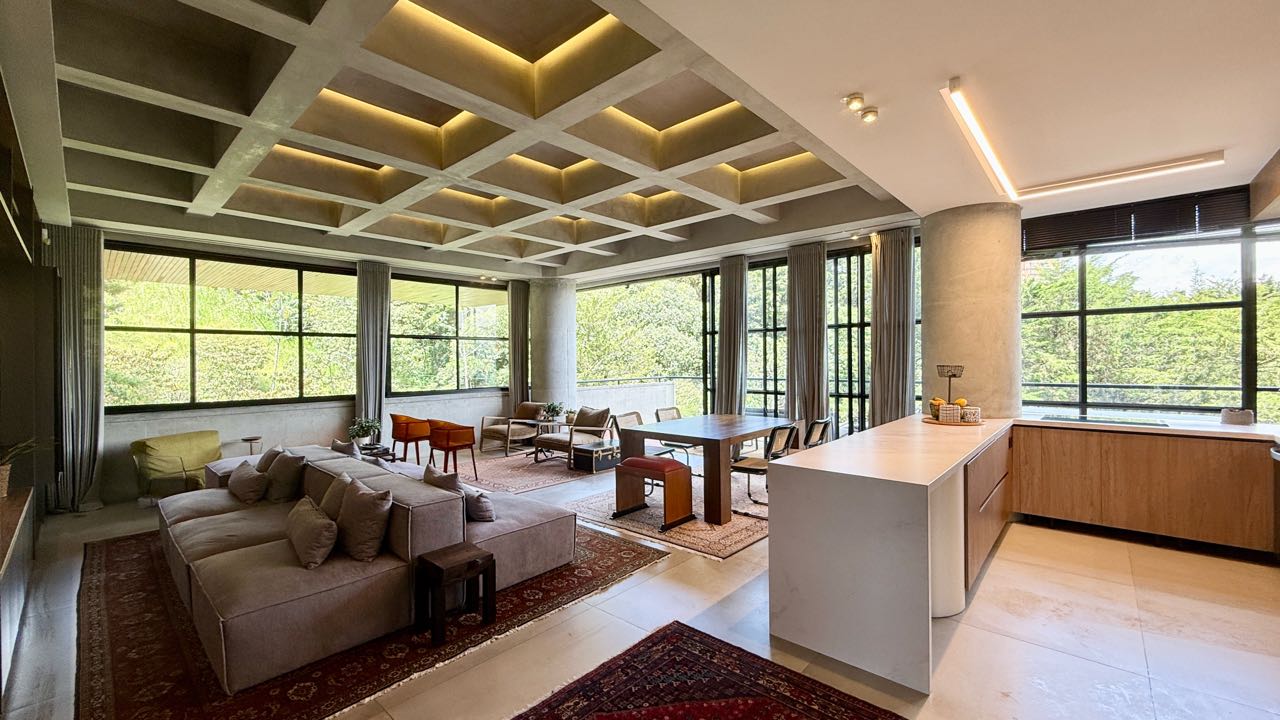 Apartamento en venta, sector La Calera, Poblado-Medellín
