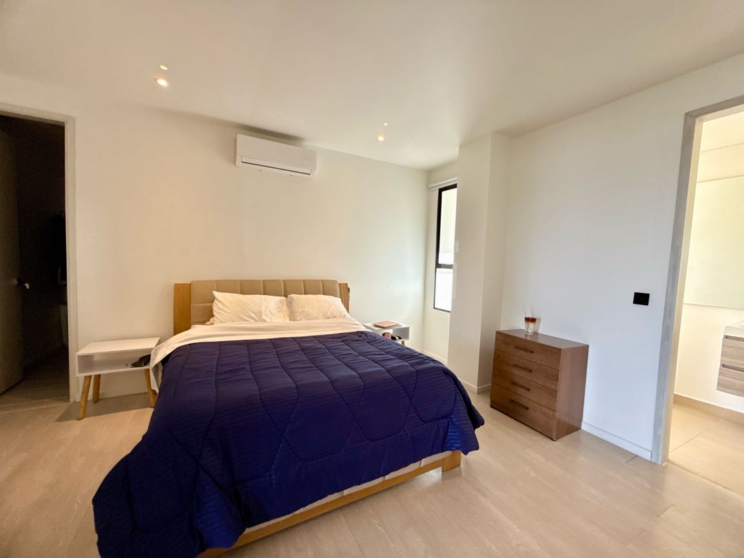 Casa en venta o renta con vista a Medellín, Alto de las Palmas