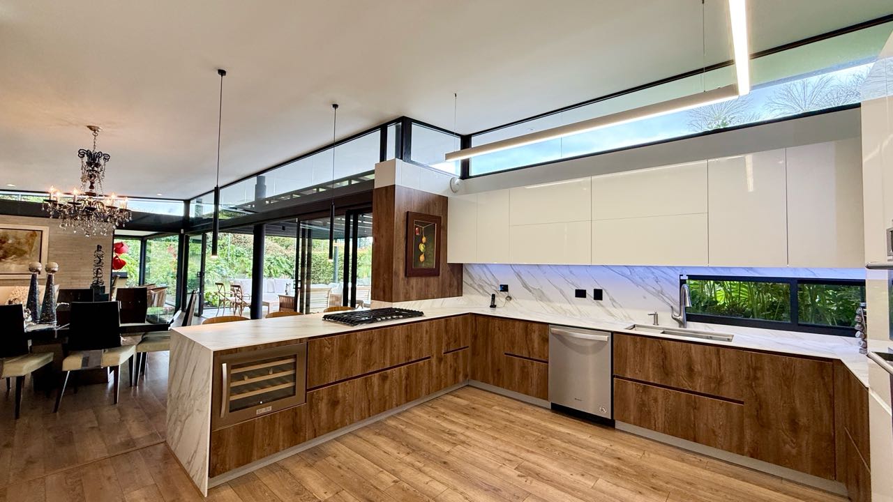 Casa de lujo en venta, Alto de las Palmas - Envigado