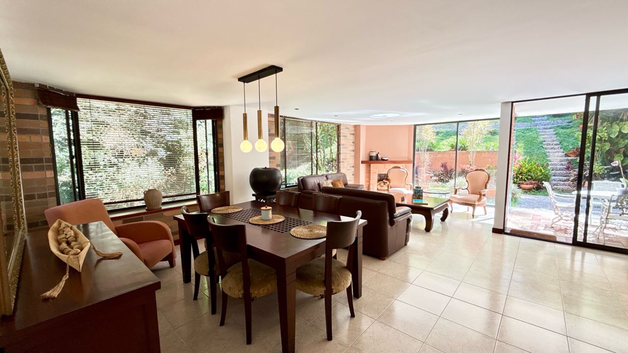 Casa en venta, Loma de las Brujas - Envigado
