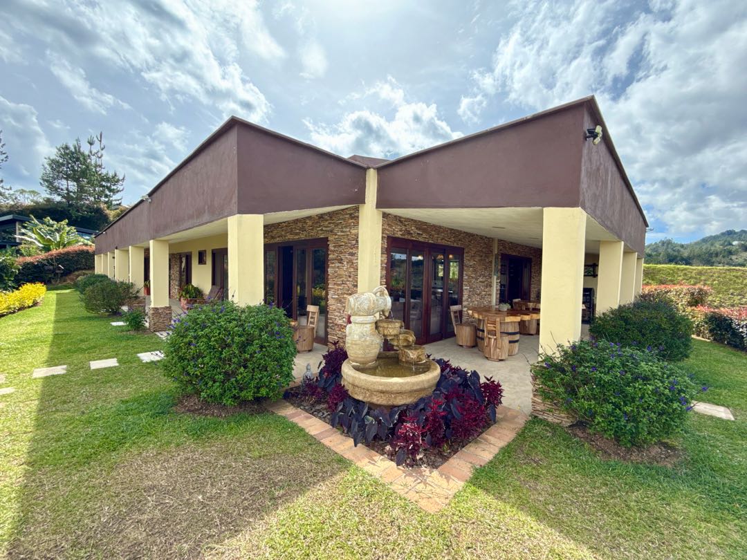 Hermosa casa en venta de 1 nivel en El Retiro, Antioquía