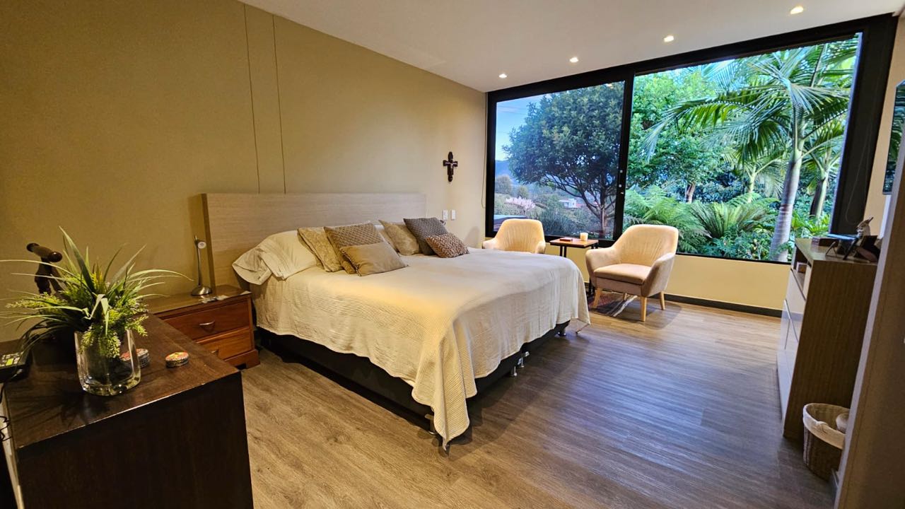 Espectacular casa en venta en Vía la Ceja, Antioquía
