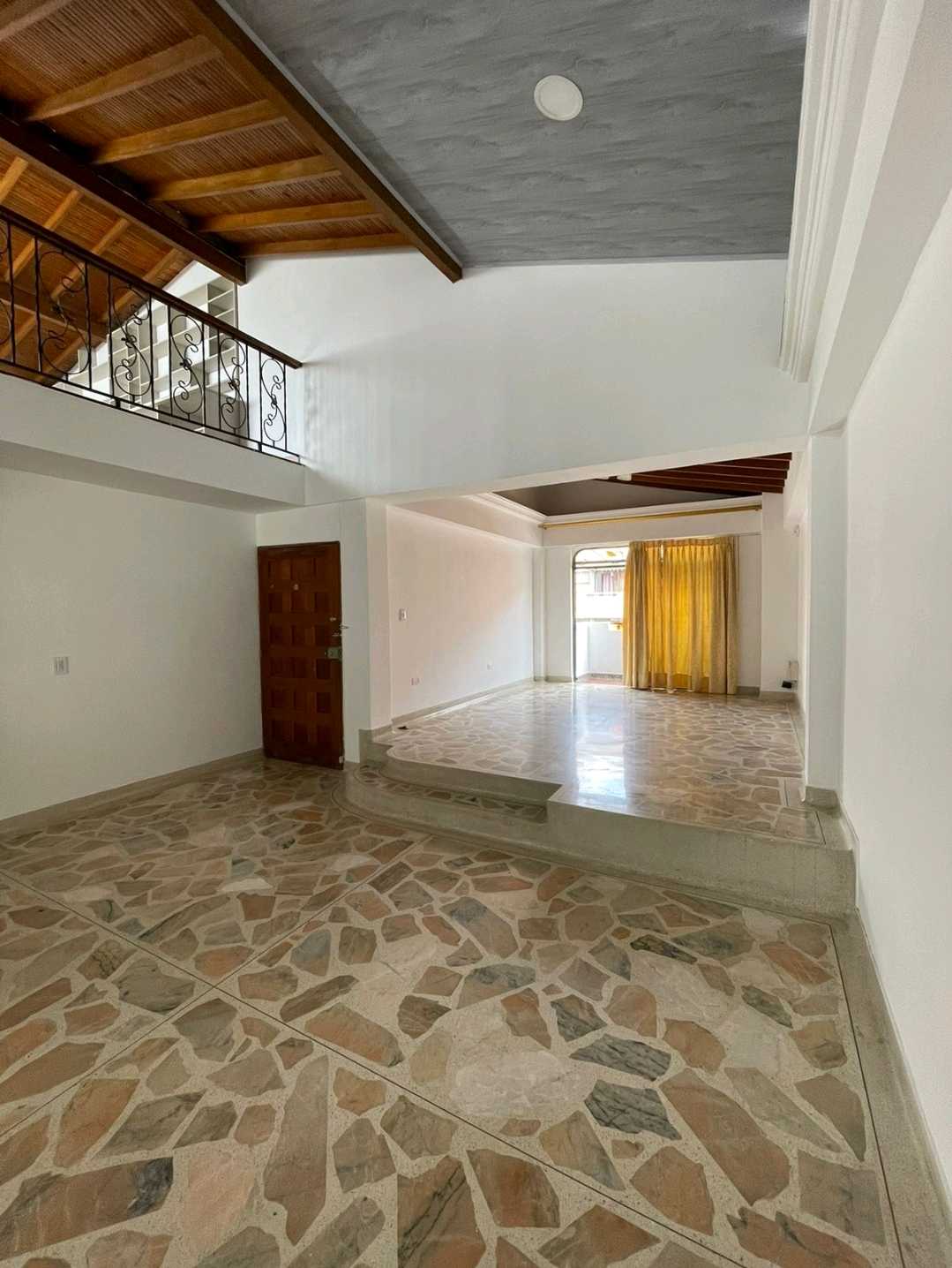 Duplex arriendo calasanz