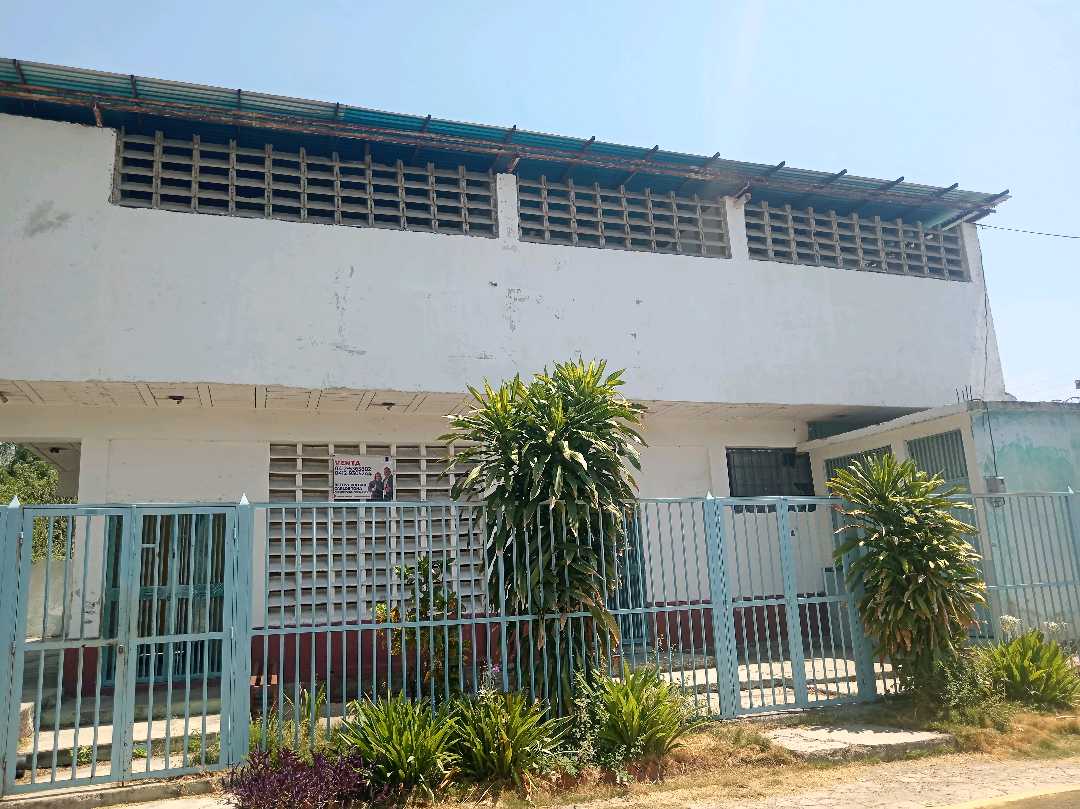 Edificación Educativa en venta Centro de Guacara hs-9312508 - Foto 2