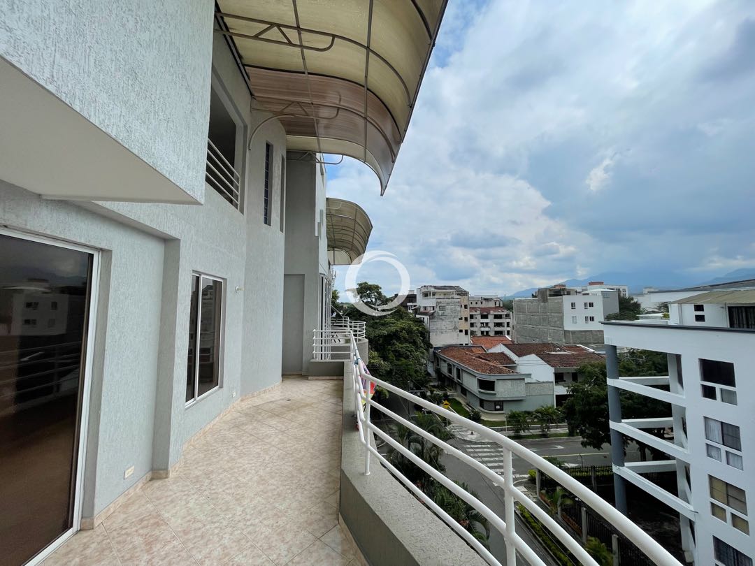 EDIFICIO MULTIFAMILIAR EN VENTA EN EL INGENIO SUR DE CALI