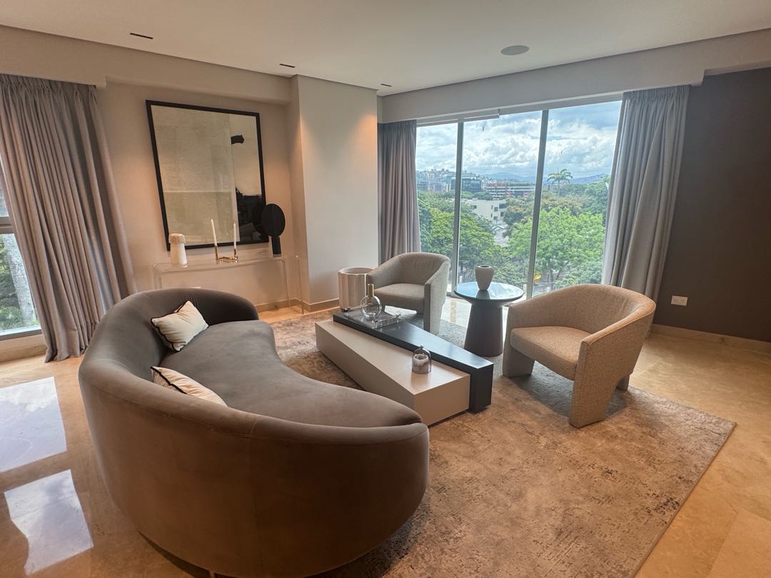 En Alquiler Apartamento Amoblado en La Castellana. Chacao – Caracas