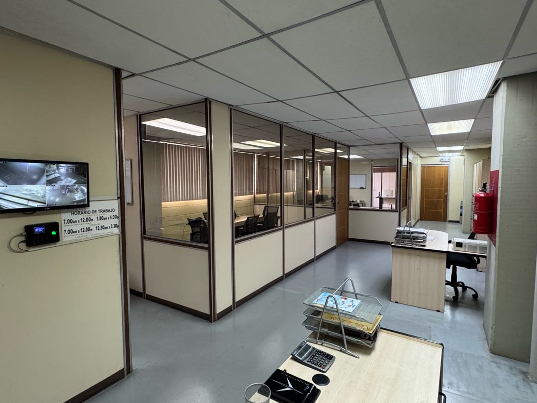 En Venta Edificio Industrial en Palo Verde. Sucre – Caracas