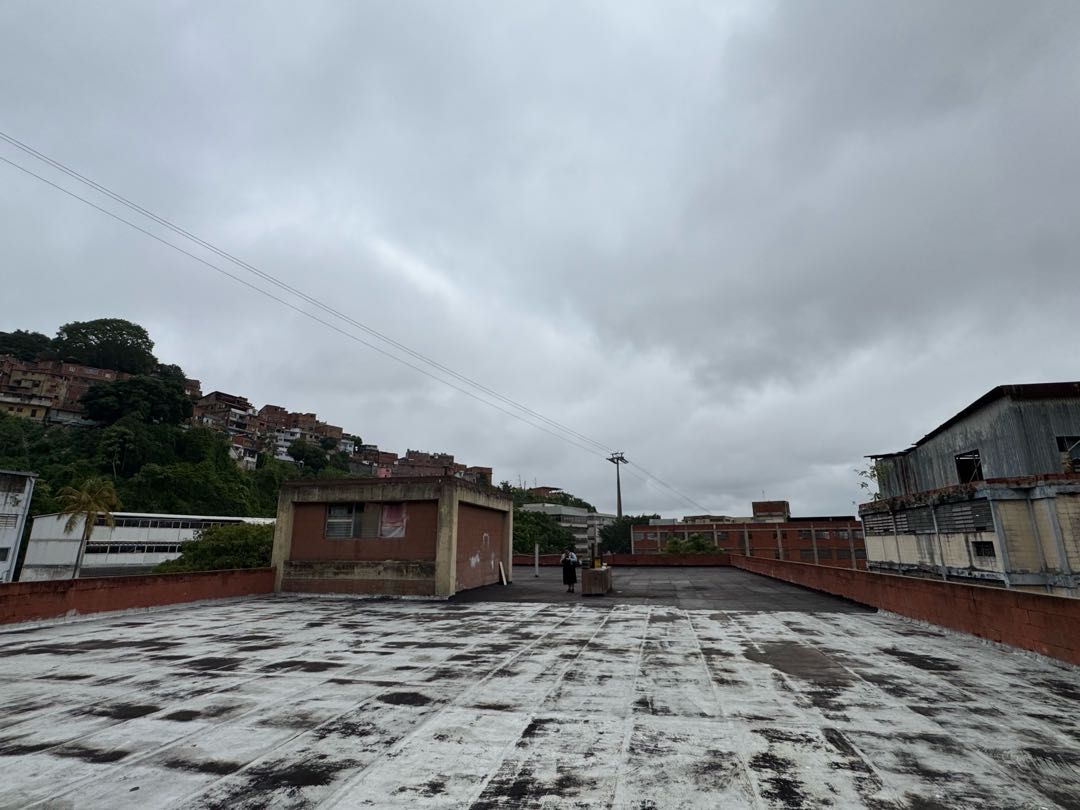 En Venta Edificio Industrial en Palo Verde. Sucre – Caracas