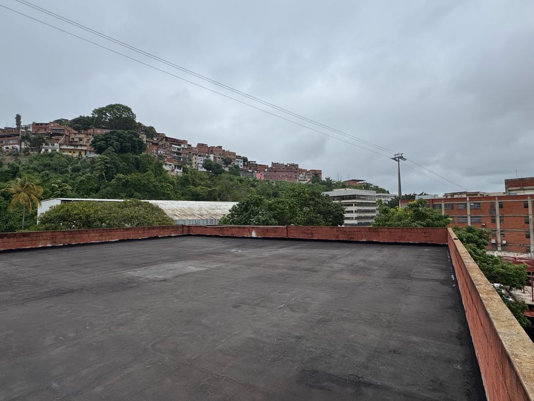 En Venta Edificio Industrial en Palo Verde. Sucre – Caracas