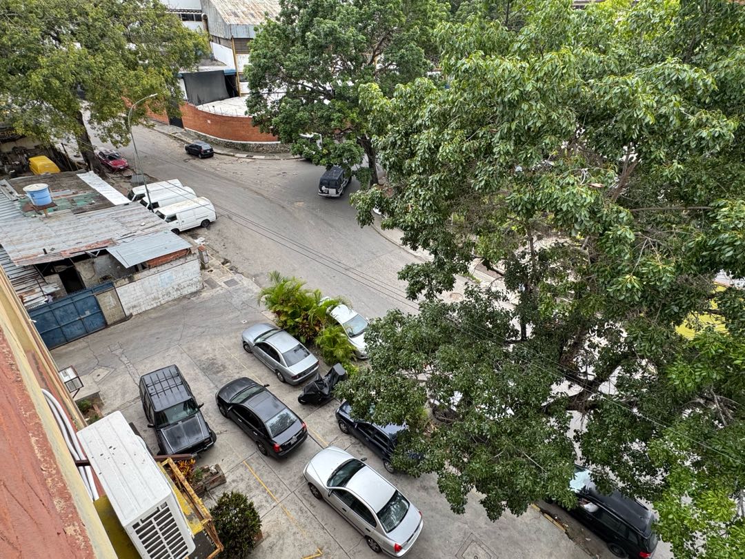 En Venta Edificio Industrial en Palo Verde. Sucre – Caracas