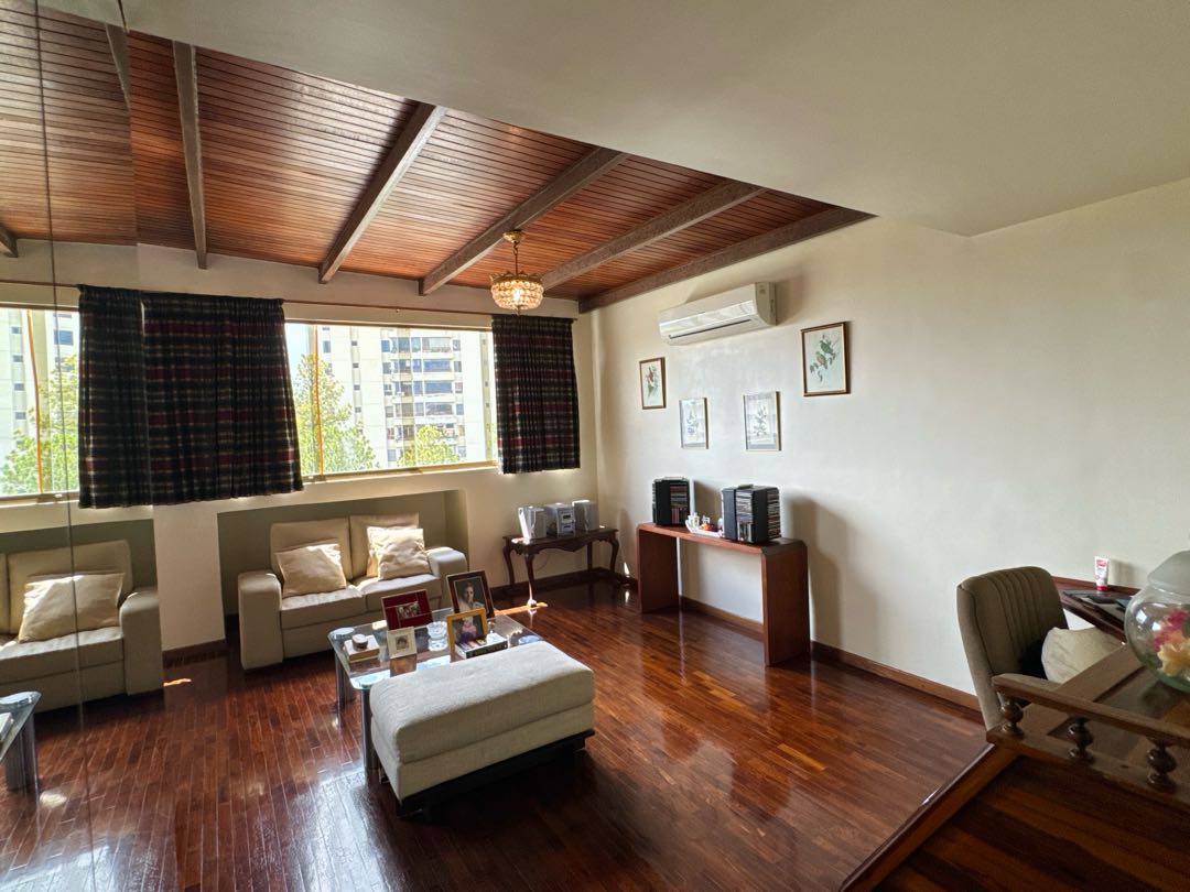 En Venta Apartamento Pent House (PH) en Manzanares. Baruta Caracas