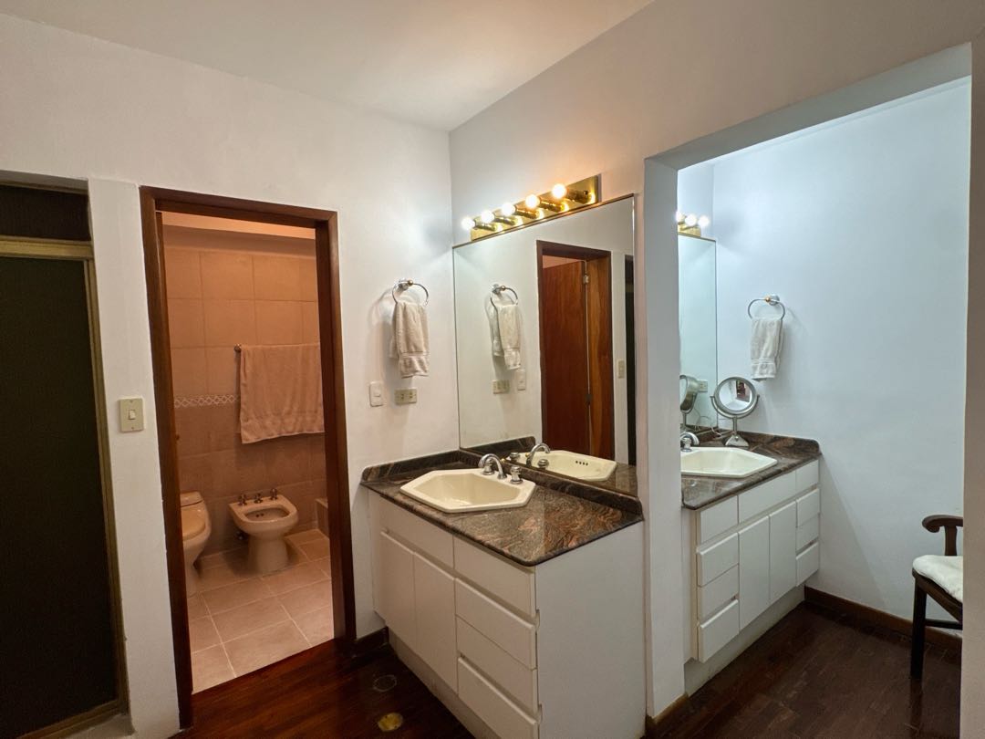 En Venta Apartamento Pent House (PH) en Manzanares. Baruta Caracas