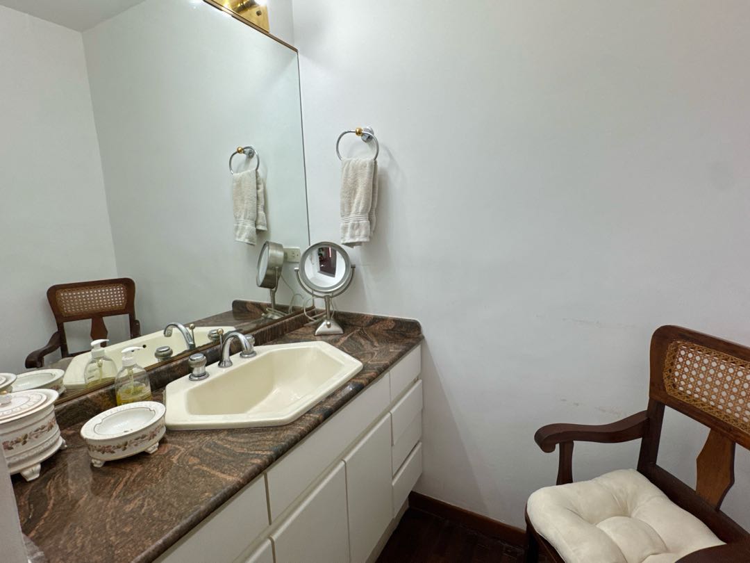 En Venta Apartamento Pent House (PH) en Manzanares. Baruta Caracas