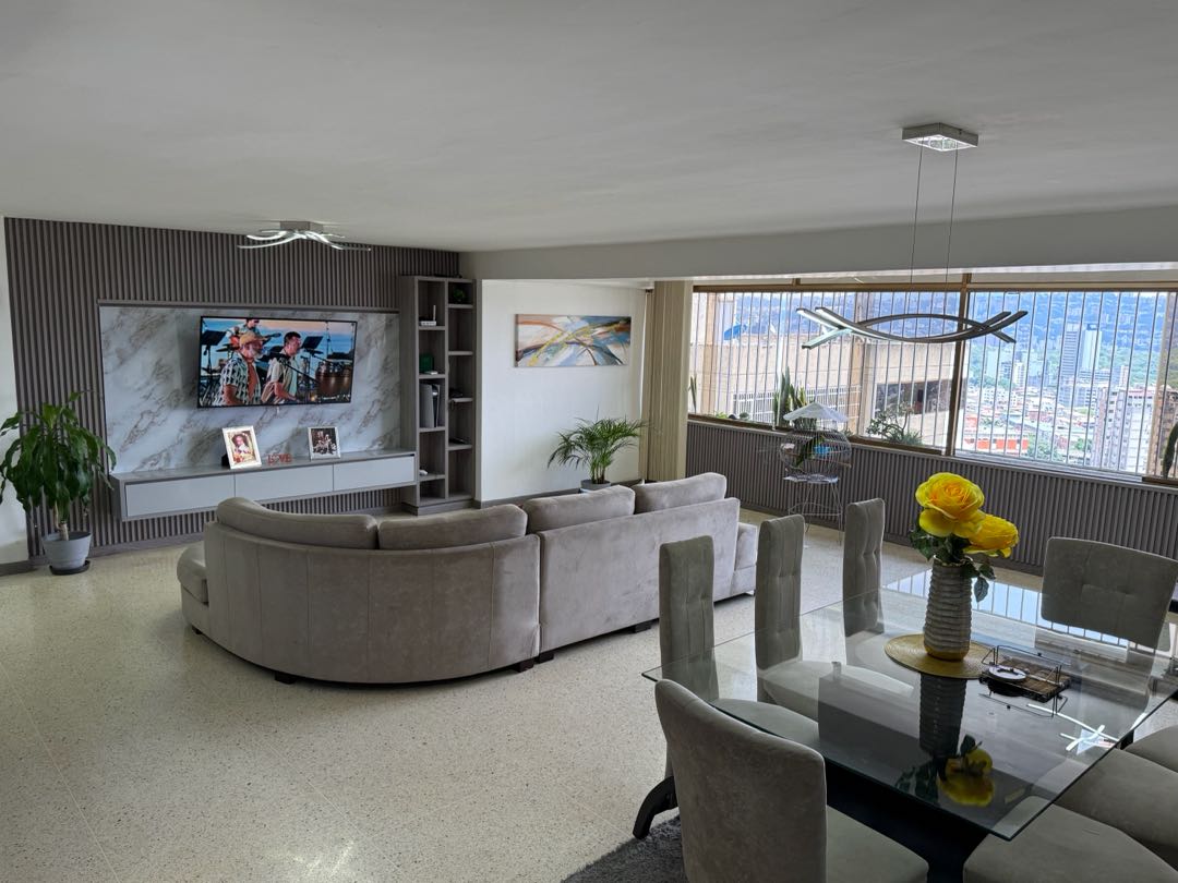 En Venta Apto 142m San Bernardino. Municipio Libertador.Caracas
