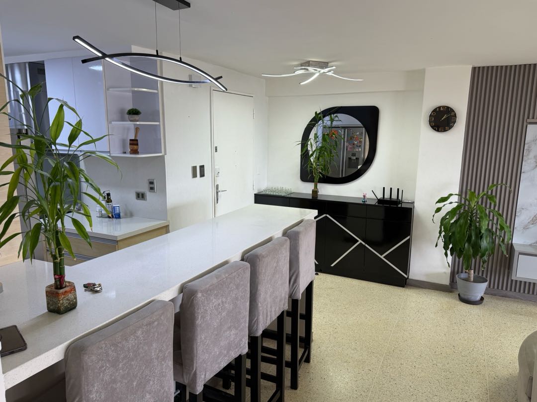 En Venta Apto 142m San Bernardino. Municipio Libertador.Caracas