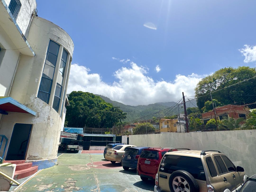 En Venta Casa Comercial San Rafael de La Florida. Caracas Libertador