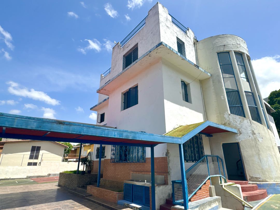 En Venta Casa Comercial San Rafael de La Florida. Caracas Libertador