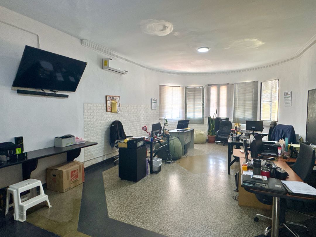 En Venta Casa Comercial San Rafael de La Florida. Caracas Libertador