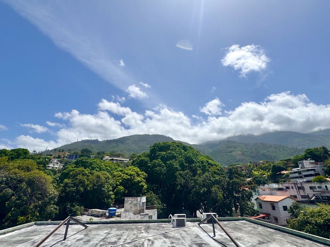 En Venta Casa Comercial San Rafael de La Florida. Caracas Libertador