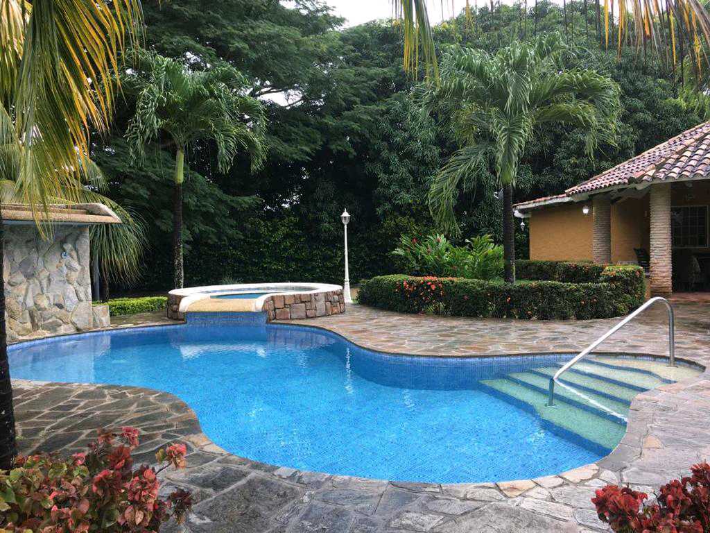 Casa en venta en safari ADS-9443732 - Foto 1